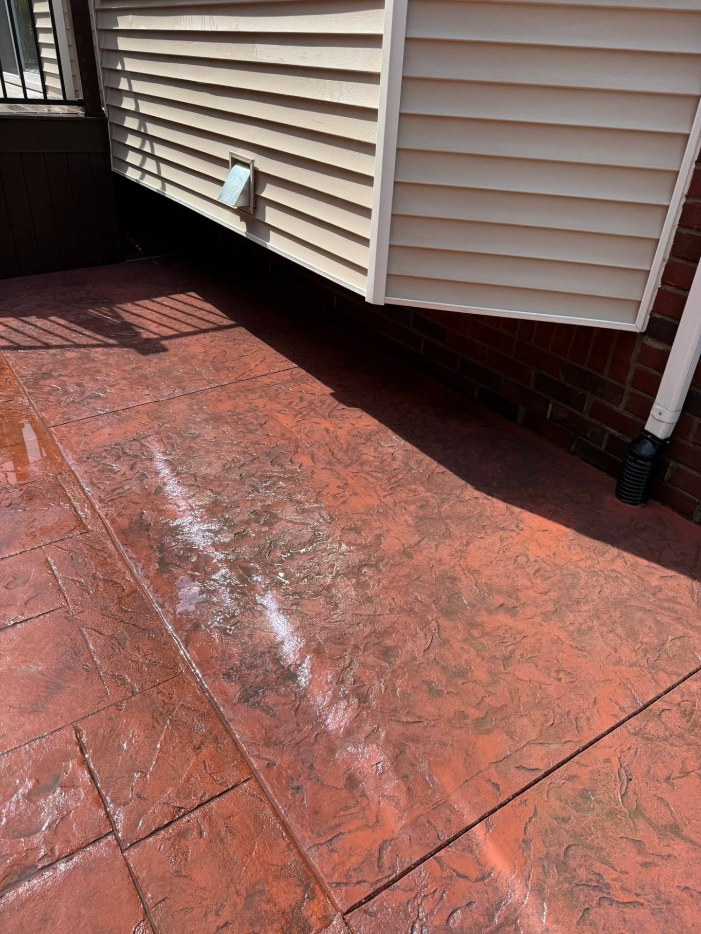 Stamped and sealed decorative concrete