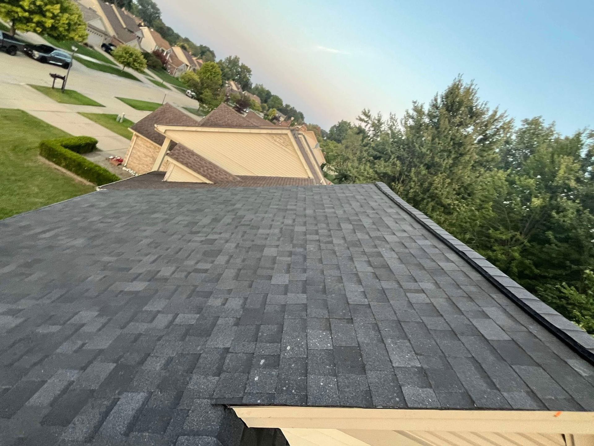Finished ridge line on residential roof replacement
